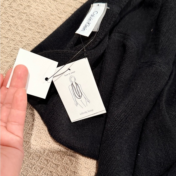 Calvin Klein Classic Black Scarf - Picture 2 of 5